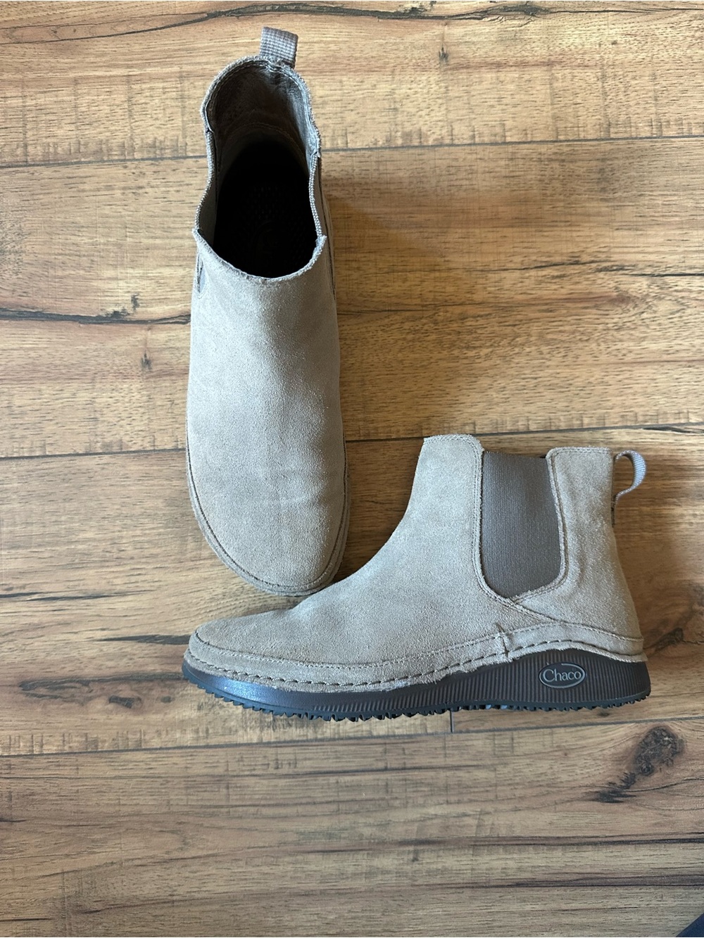 Chaco Women’s Chelsea Suede Ankle Boots — Taupe